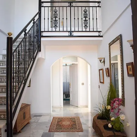 La Lola - Secluded Hacienda Holiday home *
